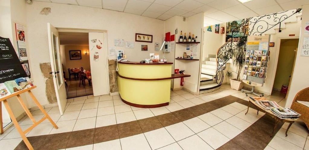 Hotel Du Cheval Blanc Saint-Pol-de-Leon Ngoại thất bức ảnh